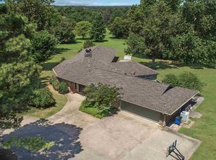 14 Yellow Brick Dr, Stillwater, OK 74074