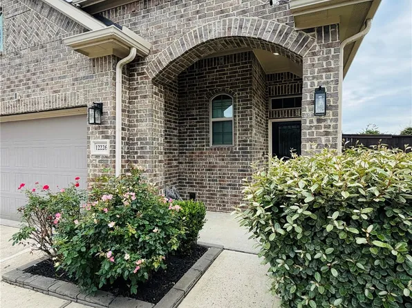 12226 Castano Creek Dr, Humble, TX 77346