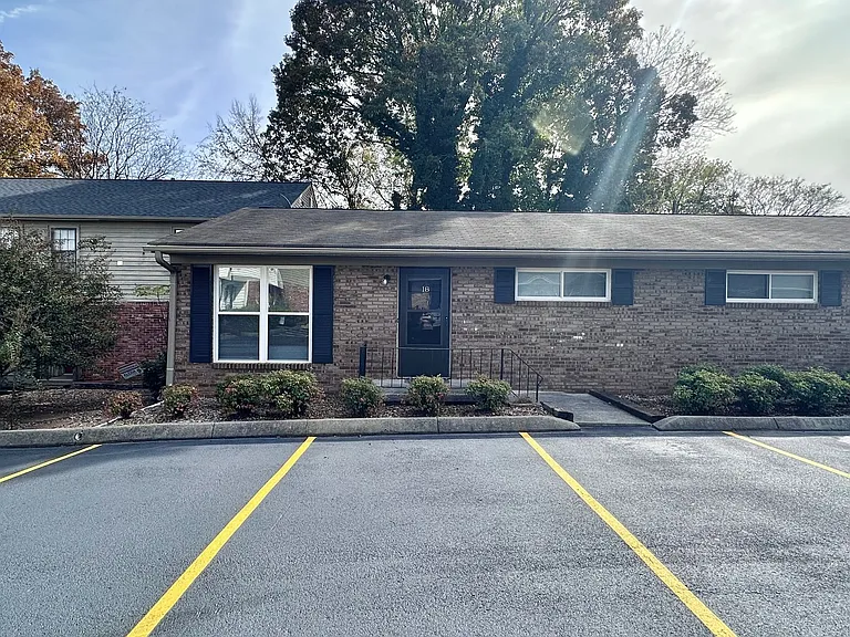 1636 Louisville Rd — Photo 5