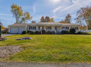 3 Farrand Dr, Parsippany, NJ 07054