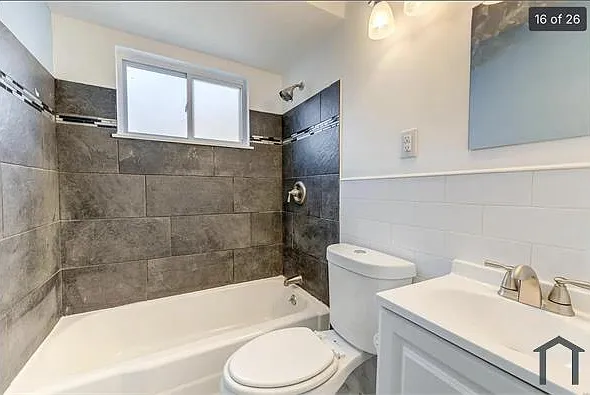 6300 Evergreen Blvd — Photo 4