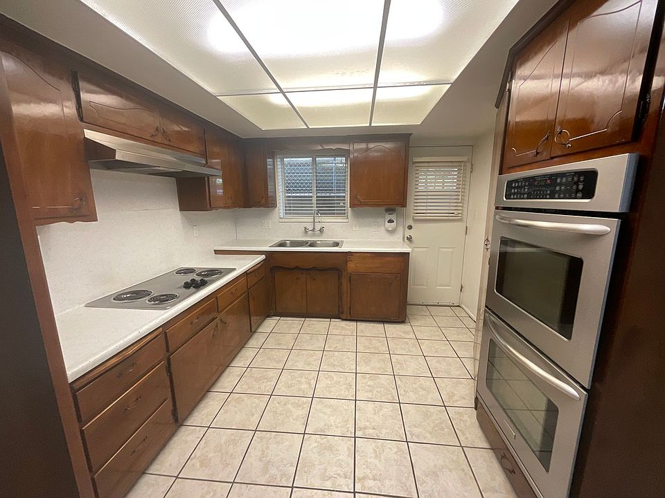 1st image of 11533 216th St #11531