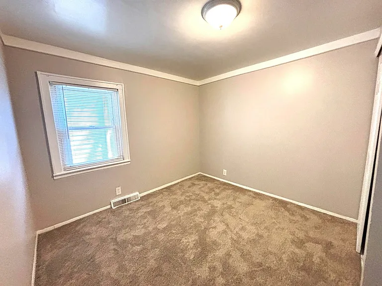 7006 Toepfer Rd — Photo 8