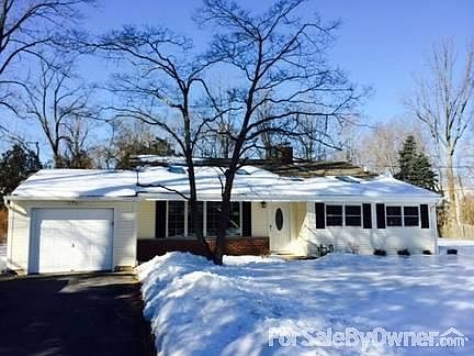 COMPLETELY RENOVATED SPLIT RANCH! : This home is as close to new as you can get, MOVE RIGHT IN!