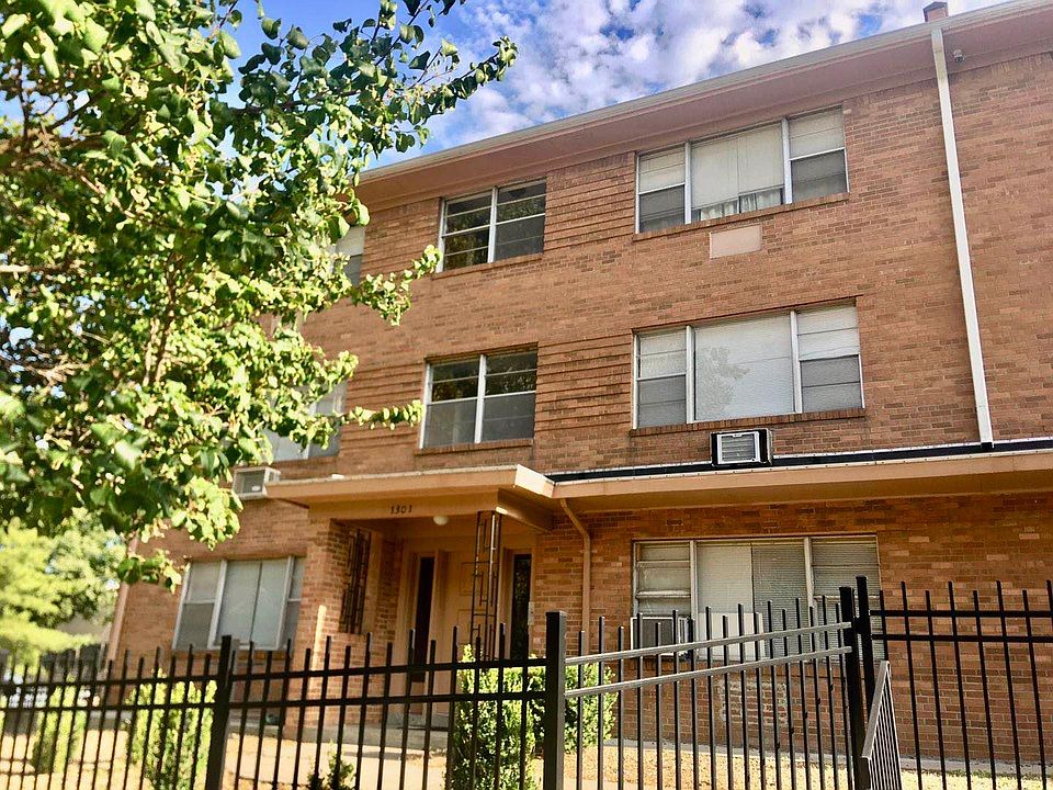 1st image of 1301 W 45th St #202