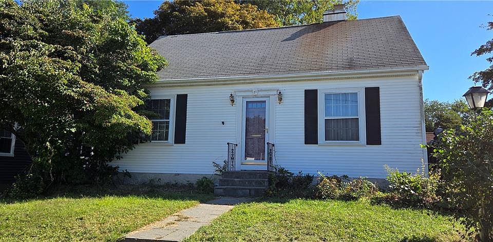 1st image of 20 Intervale Rd