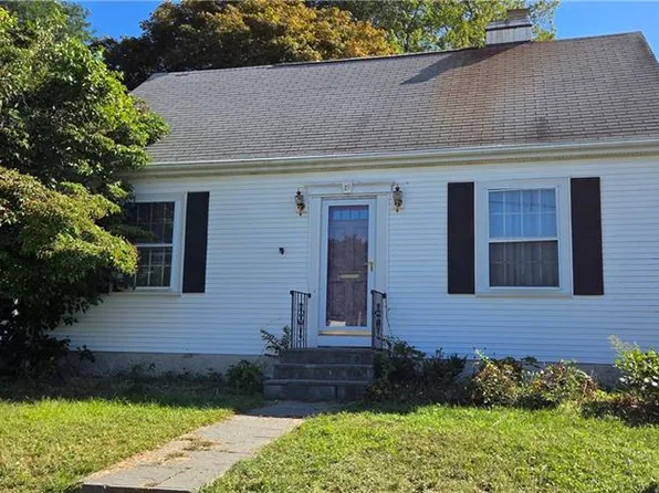 20 Intervale Rd, Cranston, RI 02910