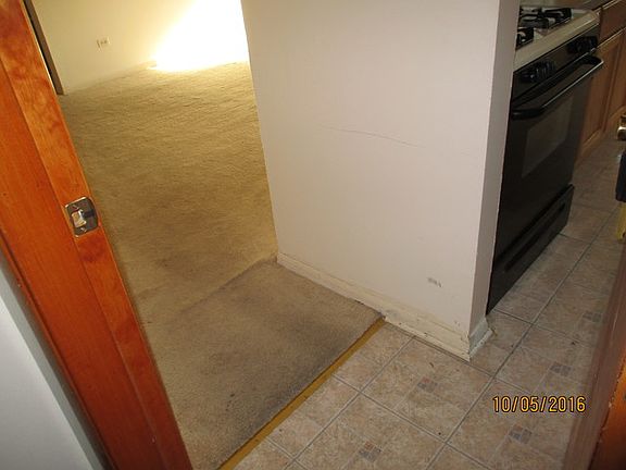 4th image of 8345 S King Dr