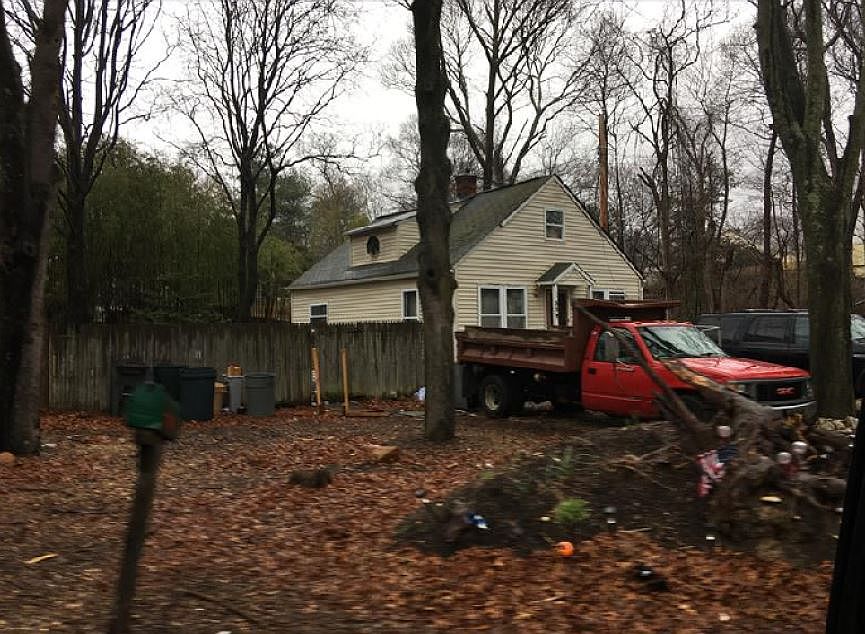 2nd image of 359 Central Islip Blvd
