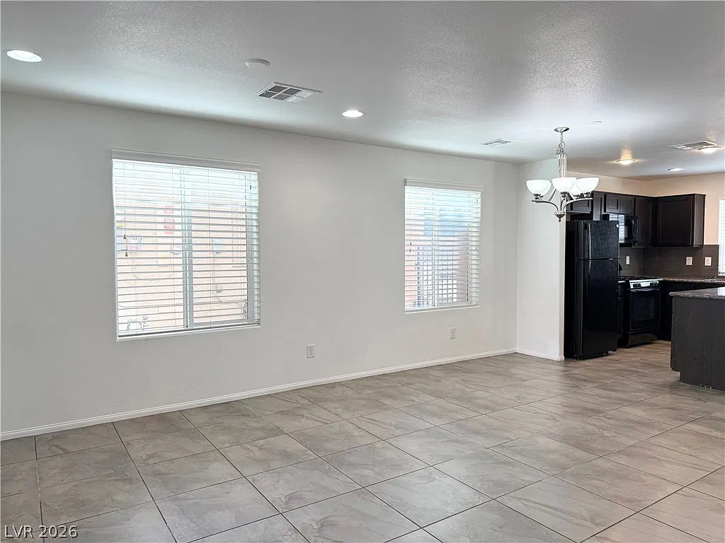 3 bed, 2.5 bath, 1480 sqft, $1,795 — Photo 4