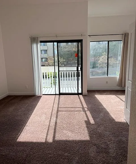 4082 Mahaila Ave #C — Photo 18