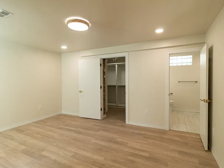 17 N Pearl St #1 — Photo 15