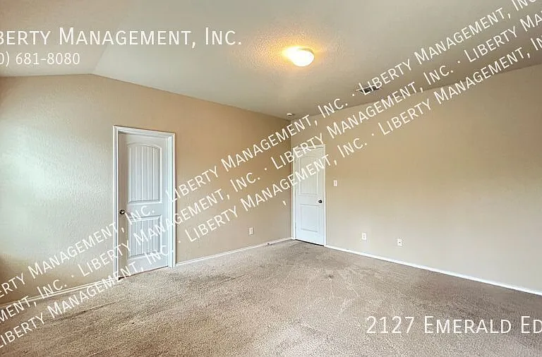 2127 Emerald Edge — Photo 25