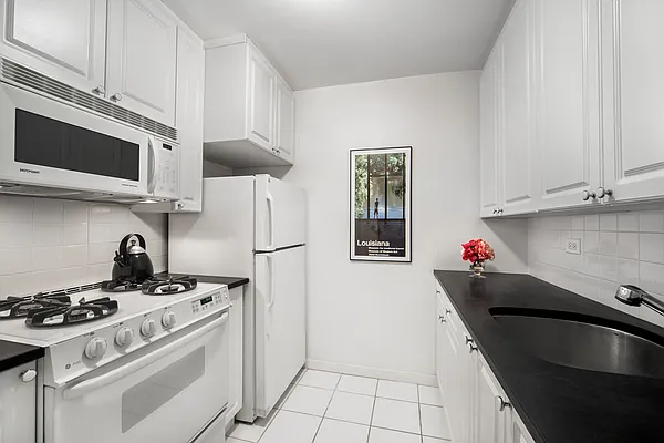 Sold by Brown Harris Stevens | media 5