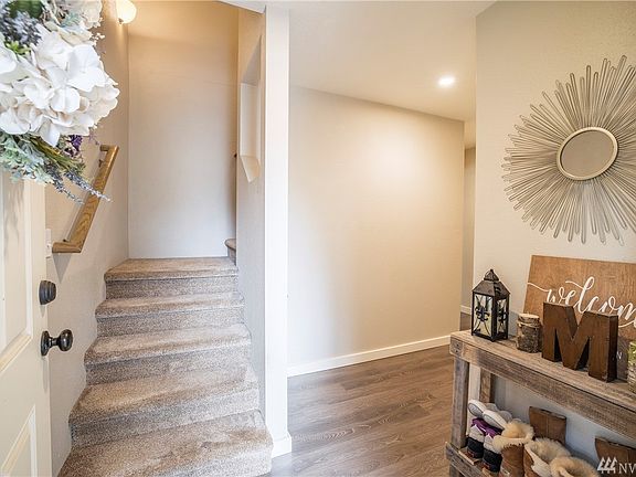 3rd image of 3618 W F St