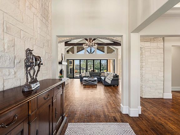 5th image of 8301 Stephens Ranch Rd