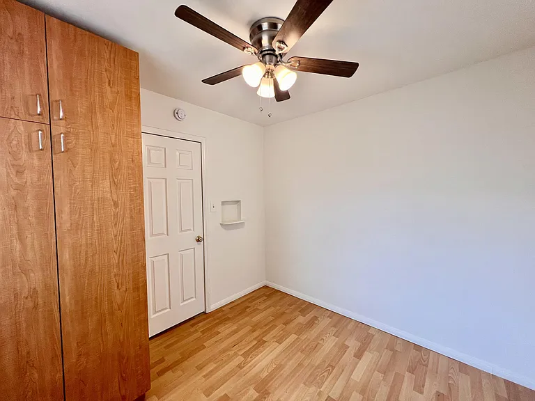 Bedroom (2)
