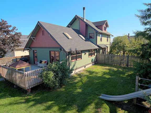 Fully Fenced Back Yard