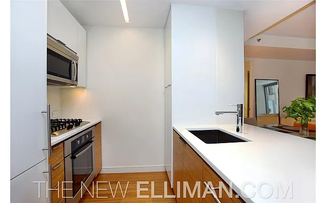Sold by Douglas Elliman | media 17