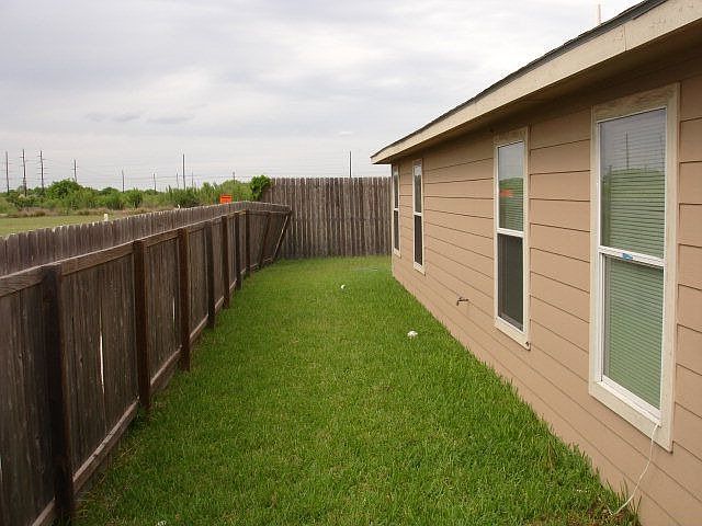 2nd image of 2107 Gary Ln