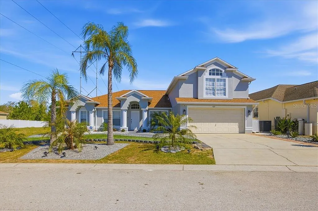 5 bed, 3.0 bath, 2783 sqft, $5,300 — Photo 3