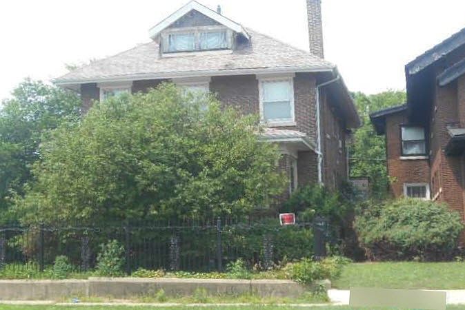 2nd image of 7254 S Paxton Ave