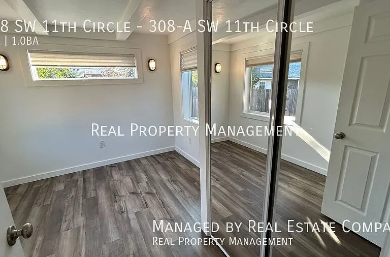308 SW 11th Cir #A — Photo 12