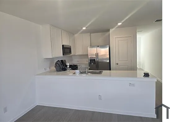 3101 Campeiro Ave — Photo 6