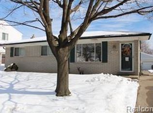 633 Georgetown St, Canton, MI 48188