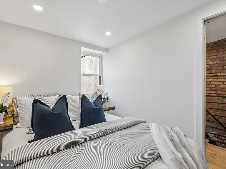 924 Cantrell St — Photo 14
