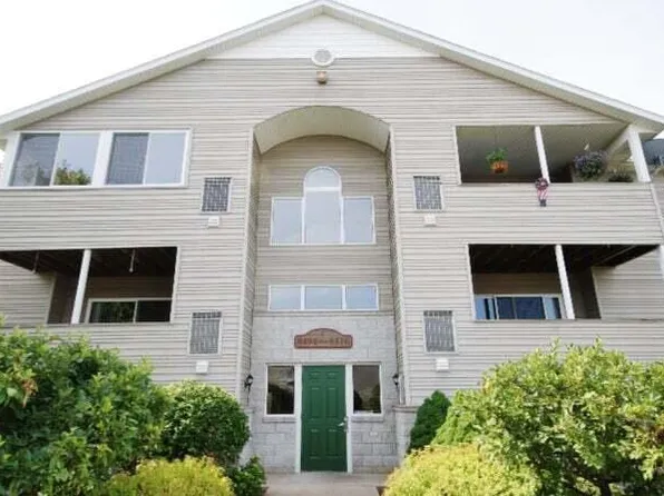 8496 Jasonville Ct SE #102, Caledonia, MI 49316