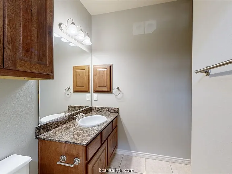 211 Forest Dr #C — Photo 18