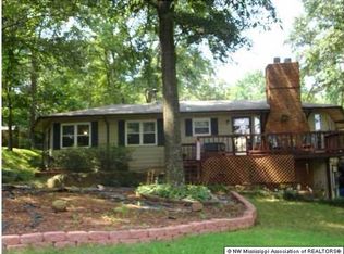 768 Thunderbird Dr N, Hernando, MS 38632