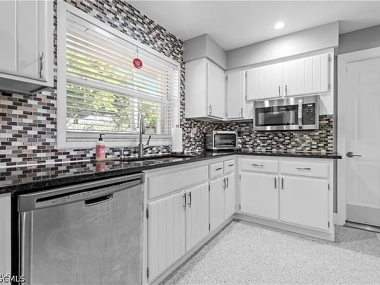1710 Cornwallis Pkwy — Photo 4