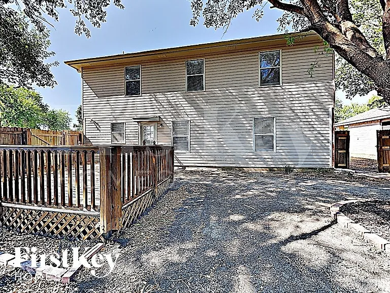 1001 Mazourka Dr — Photo 14