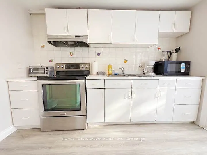 81 United Sq #BASEMENT — Photo 8