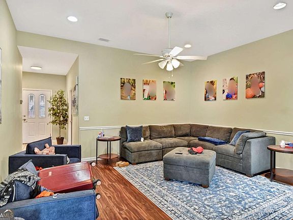 4th image of 316 Stone Mill Dr