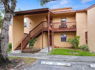 203 Lakeview Dr E, Royal Palm Beach, FL 33411