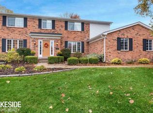 5204 Cameron Ct, Troy, MI
