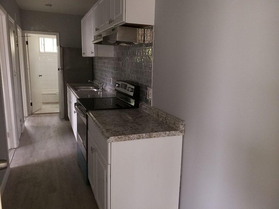 1st image of 50 42nd St #1
