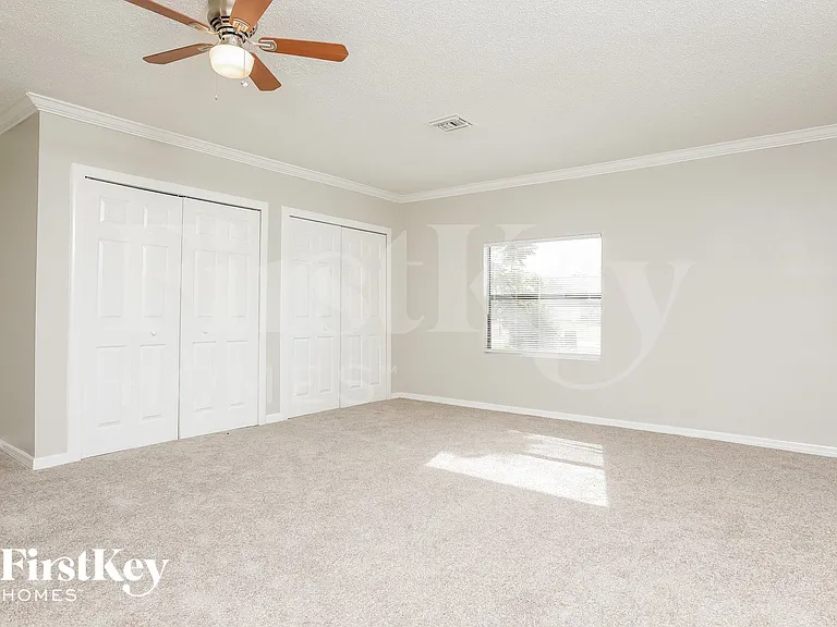 1689 Cedro Ave — Photo 10