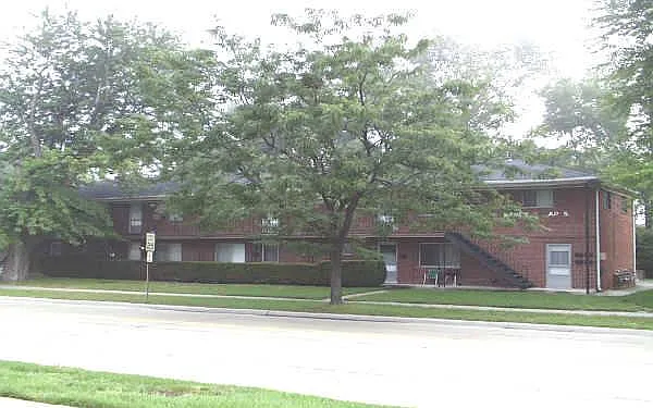 1394 Goddard Rd — Photo 8