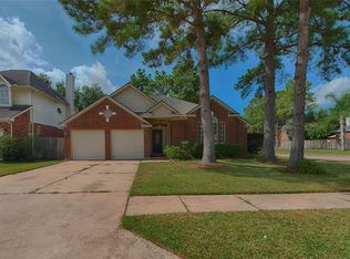 7926 Park Hollow Ct, Houston, TX 77095