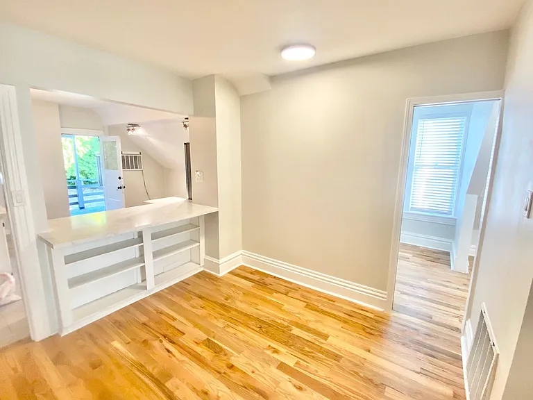 628 N Center St #3 — Photo 4