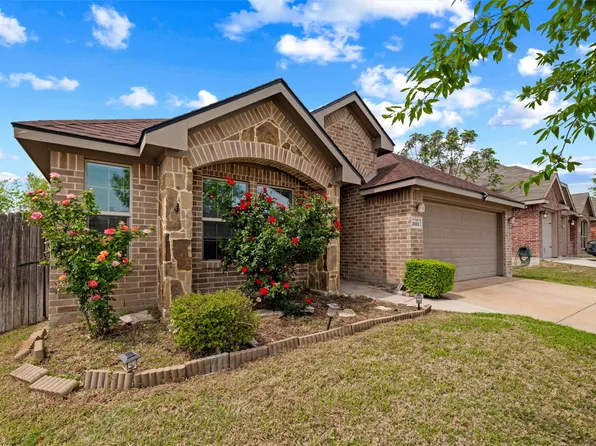 2312 Wakecrest Dr, Fort Worth, TX 76108