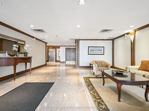 5th image of 25 Via Rosedale #112