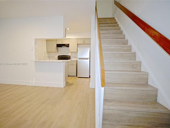3rd image of 17425 NW 67th Pl #B-13