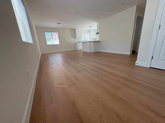 2nd image of 10639 Crockett St
