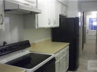 2124 Casa Rio Cir, Dickinson, TX 77539