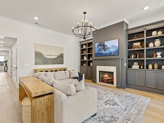 5th image of 1065 Clifton Rd